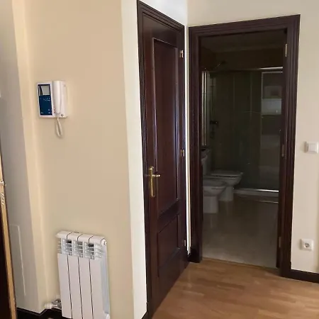 Comodo Piso 2 Hab. Cerca Estacion Autobuses Apartman Vigo